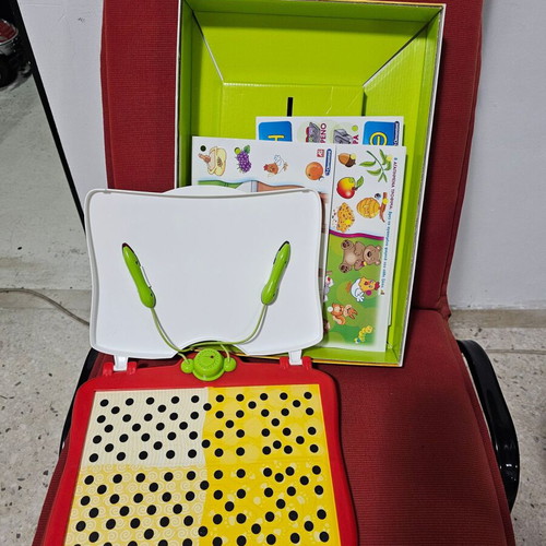 Exypnoulis Pantognostis used educational toy