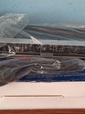 Behringer Ultrafex Pro EX3200 πολυζωνικός επεξεργαστής ήχου σαν καινούργιο