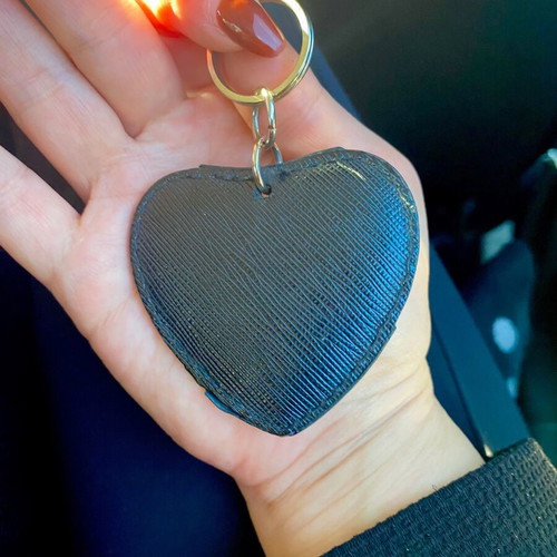 Kem keychain black used with heart