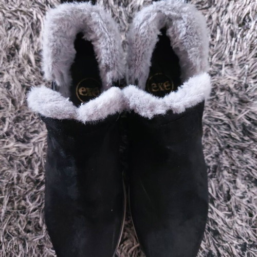 Exe black boots like new size 38