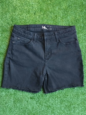 Lee black denim shorts used, size M