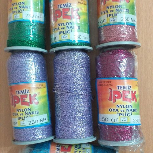 Lace threads new, set of 7 pieces