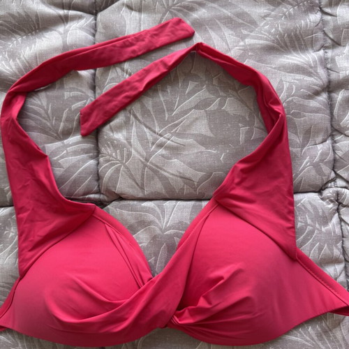 Primark two-piece bikini like new, size M, fuchsia top and white bottom