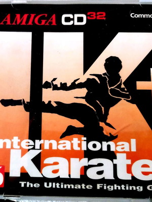 Amiga CD32 International Karate+ used in good condition