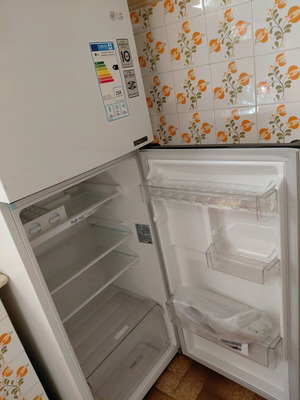 Ψυγείο δίπορτο καινούργιο inverter total no frost 165 λίτρα