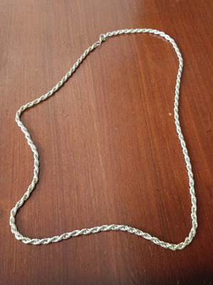 Chain necklace like new