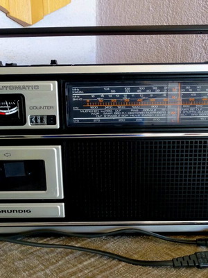 Ραδιόφωνο Grundig C 4200 U/FM.SW.MW.LW automatic σαν καινούργιο