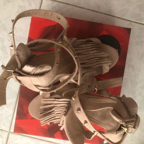 Sedici sandals new, beige, size 38, platform style