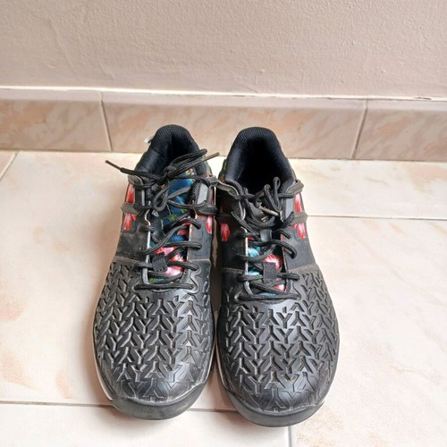 Adidas tennis shoes size 37 like new, black with colorful details