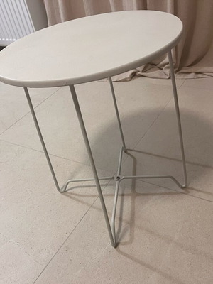 White auxiliary table used