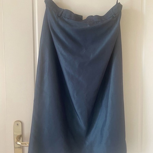 Silk pencil skirt like new, green, size L