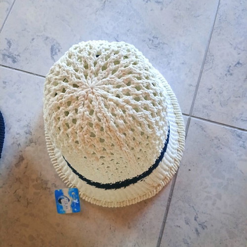 Handmade knitted hat, one size, black or white