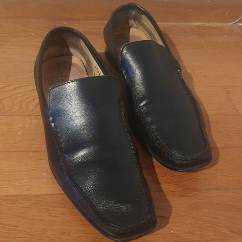 Haralas men's leather moccasins like new, size 43, black
