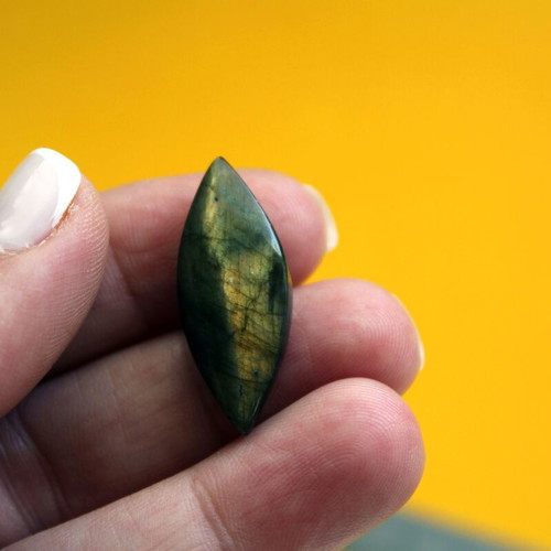 Cabochon Labradorite gemstone 30x10mm new