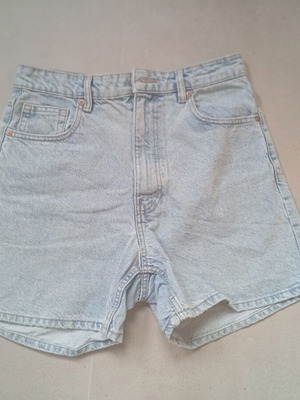 Zara Women's Light Blue Denim Bermuda Shorts Size 40 Like New