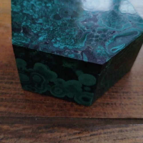 Box made of natural malachite like new