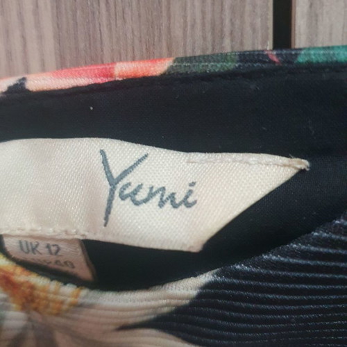 YUMI dress used, size M, black with floral pattern