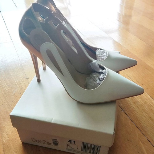Deezee pumps new, white with rose-gold details, size 41