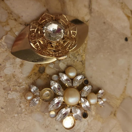 Pins used, set of 2, one missing stones