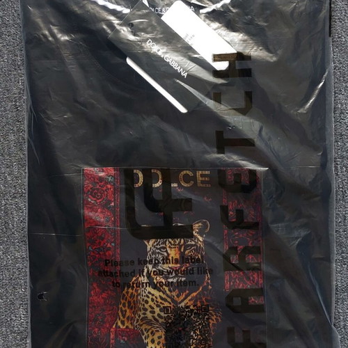 Dolce & Gabbana men's black T-shirt with leopard print