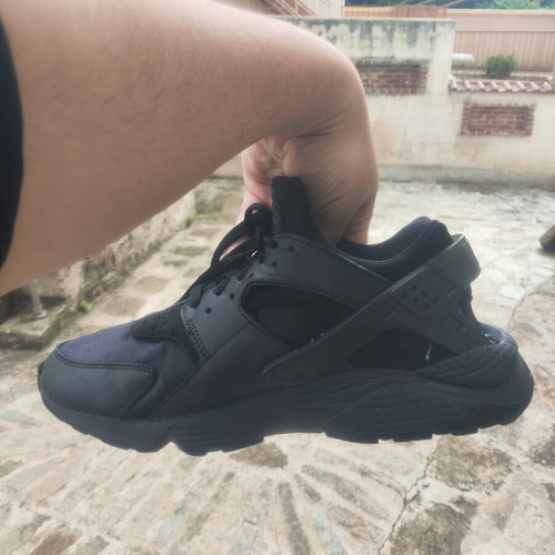Nike Huarache sneakers like new, size 43, black