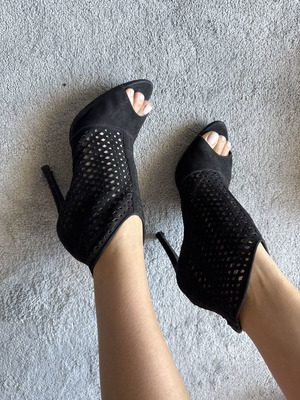 Zara suede high heels used, size 39, black