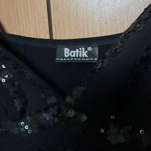 Batik top with sequins and V neckline like new, black