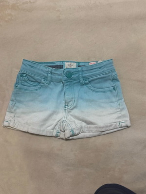 Girls shorts Cars like new, size 10, white and turquoise