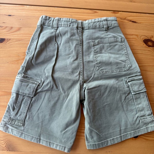 Zara cargo shorts used for boys 9 years, size 134 cm, green