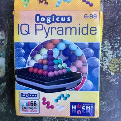 Pyramide IQ Travel Pocket Game like new, complete