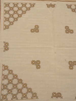 Handmade antique embroidered tablecloth with 1 napkin