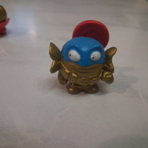 Super Zings Gold Candy figure like new, rare