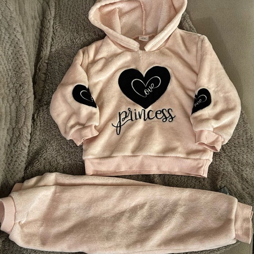Fur set for girls like new, very warm