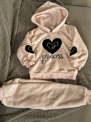 Fur set for girls like new, very warm