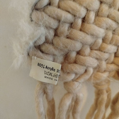 Beige scarf like new, made in Italy, 120cm x 12cm