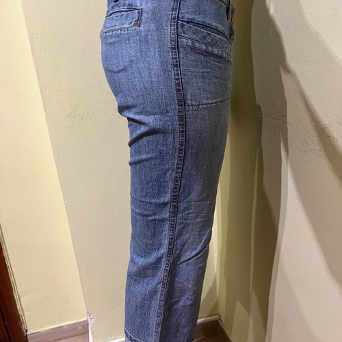 Positivo Capri jeans size S like new, light color with red details