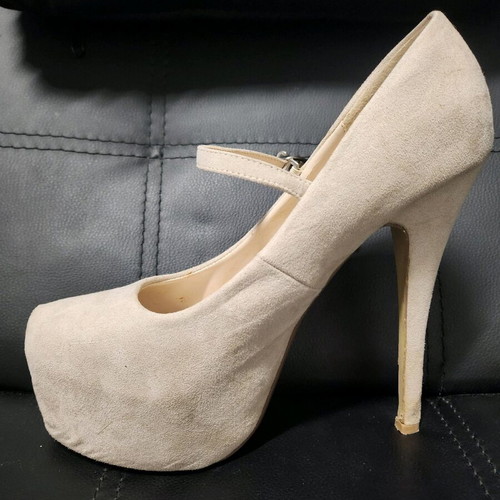 Beige pumps used, size 30