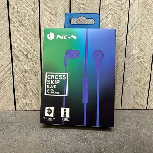 Wired Earphones Cross Skip Blue new with microphone and call control