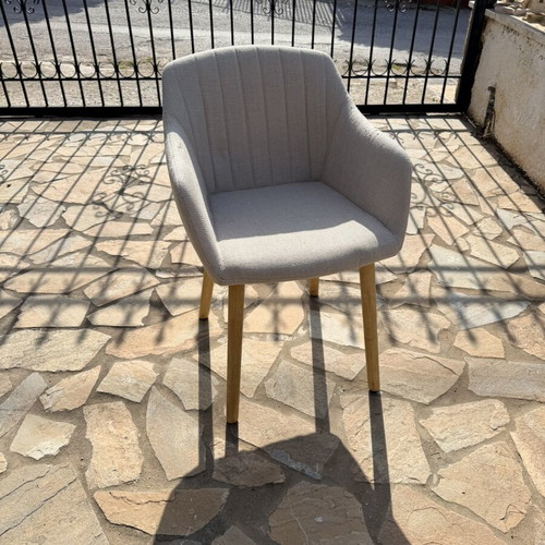 Armchair dining chairs set of 6 like new