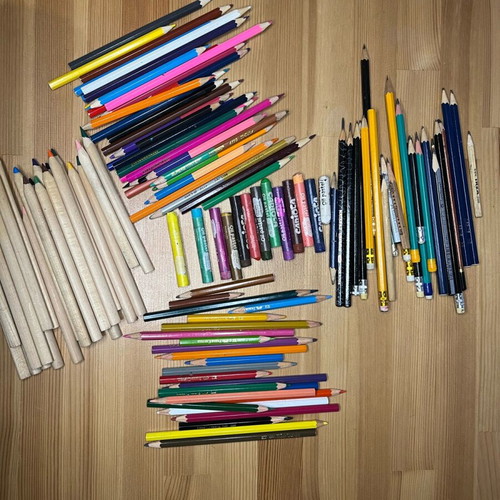 Set of used pencils, Faber Castell and Giotto colored pencils and more