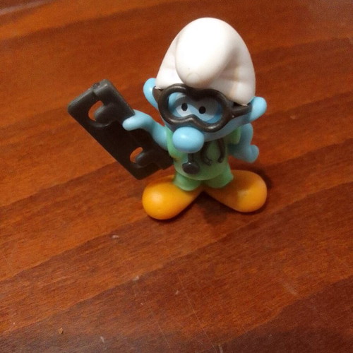 Kinder Smurfs figures 5 pieces like new