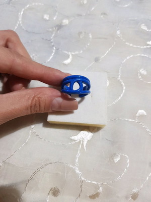 Blue ring used, adjustable size