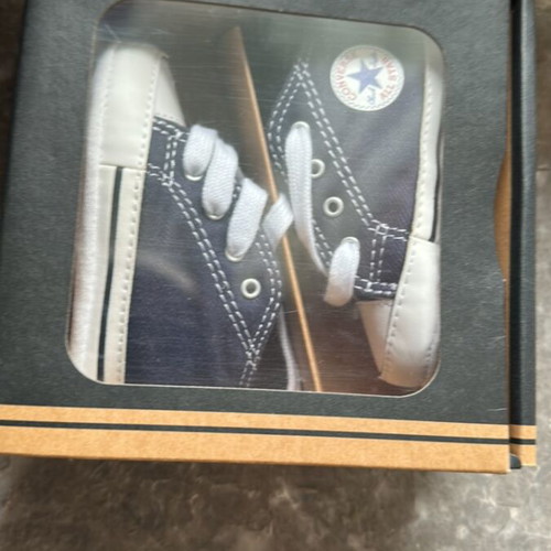 Converse baby shoes like new, size n18