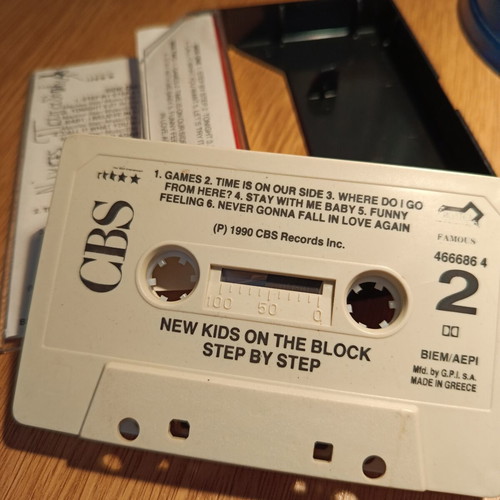 New Kids on the Block cassette tape 1990 like new, pop