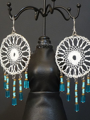 Dreamcatcher earrings new, white