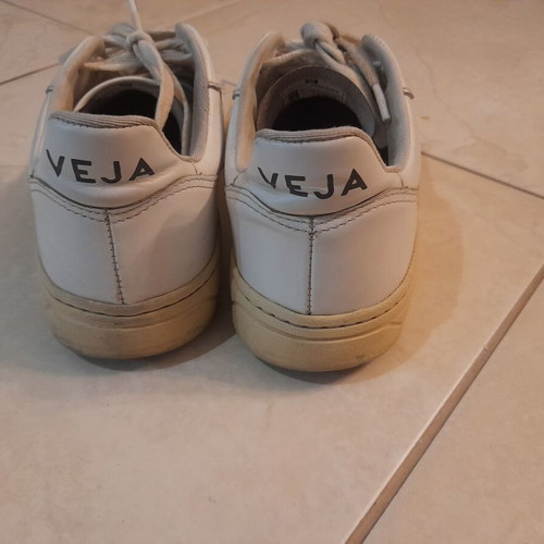 Veja V10 sneakers used, white leather, size 37