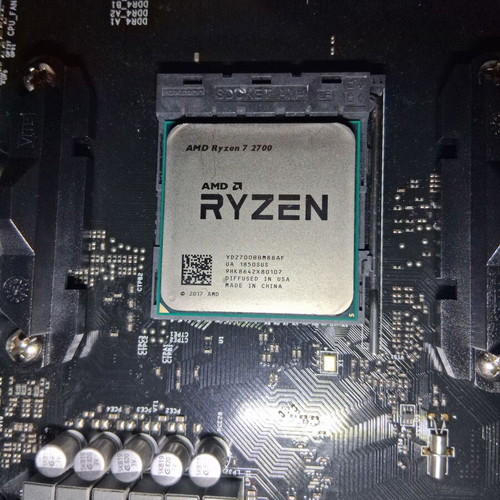 AMD Ryzen 7 2700 processor, 8 cores, 16 threads, AM4 socket