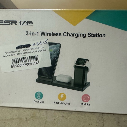 ESR 3-in-1 Wireless Charger new, charging station