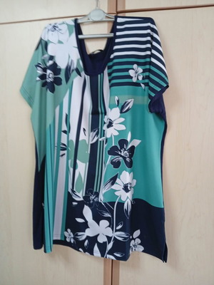 Blouse like new, dark blue solid back, XXL size