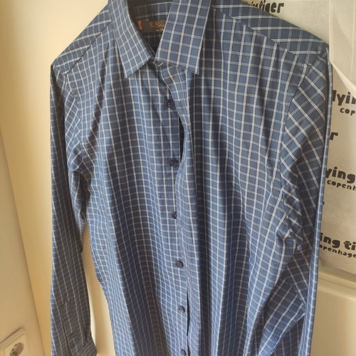 Ben Sherman men's checked shirt like new, sizes S and M, blue-white